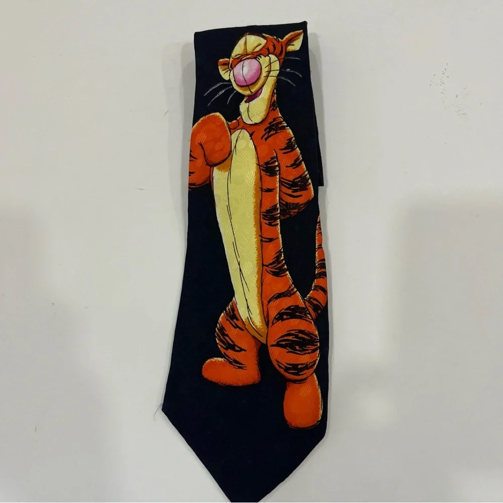 POOH TIGER  Disney Silk tie‎ Made in Myanmar Handmade